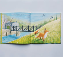 Загрузить изображение в средство просмотра галереи, Лисёнок в городе