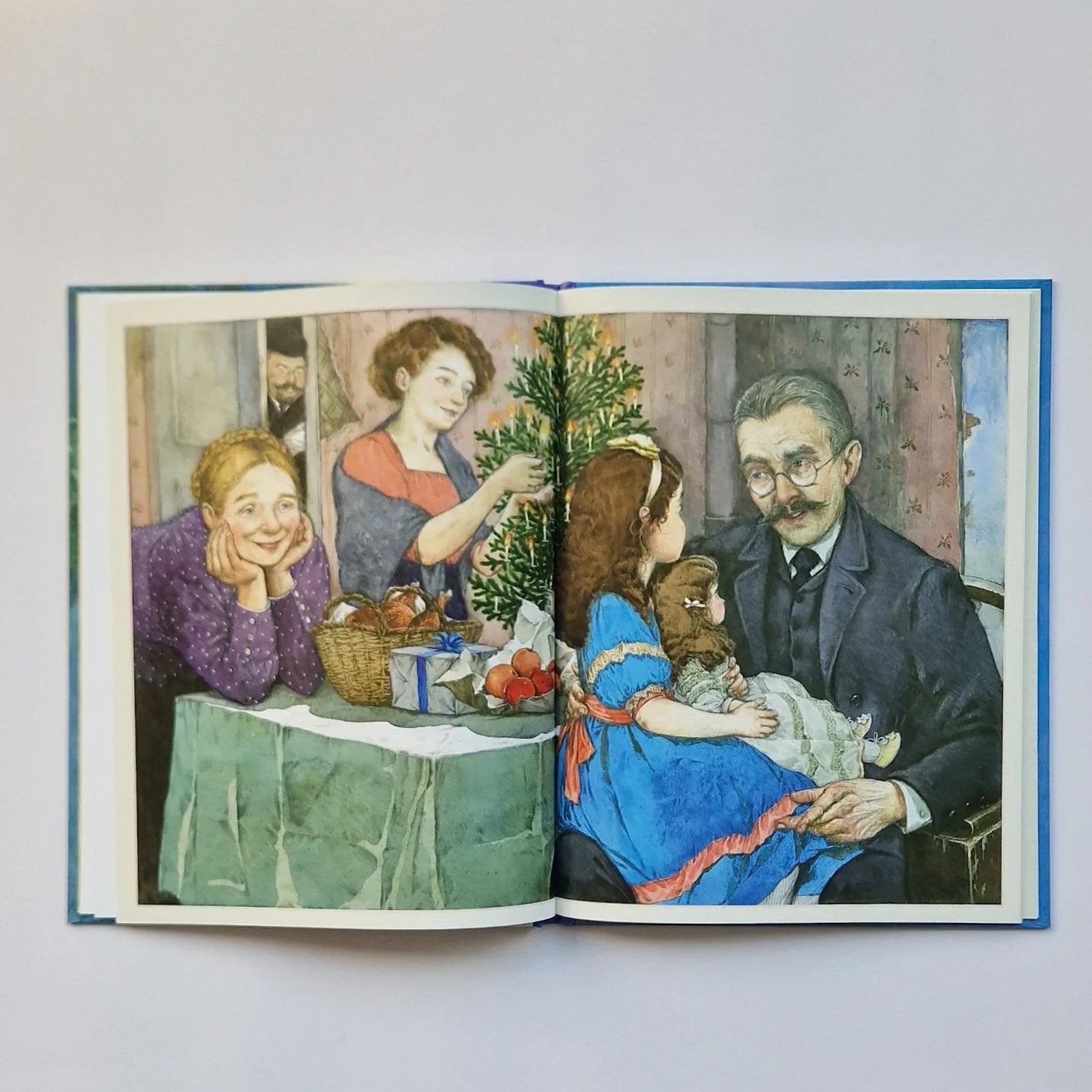 Кукла рождественской девочки