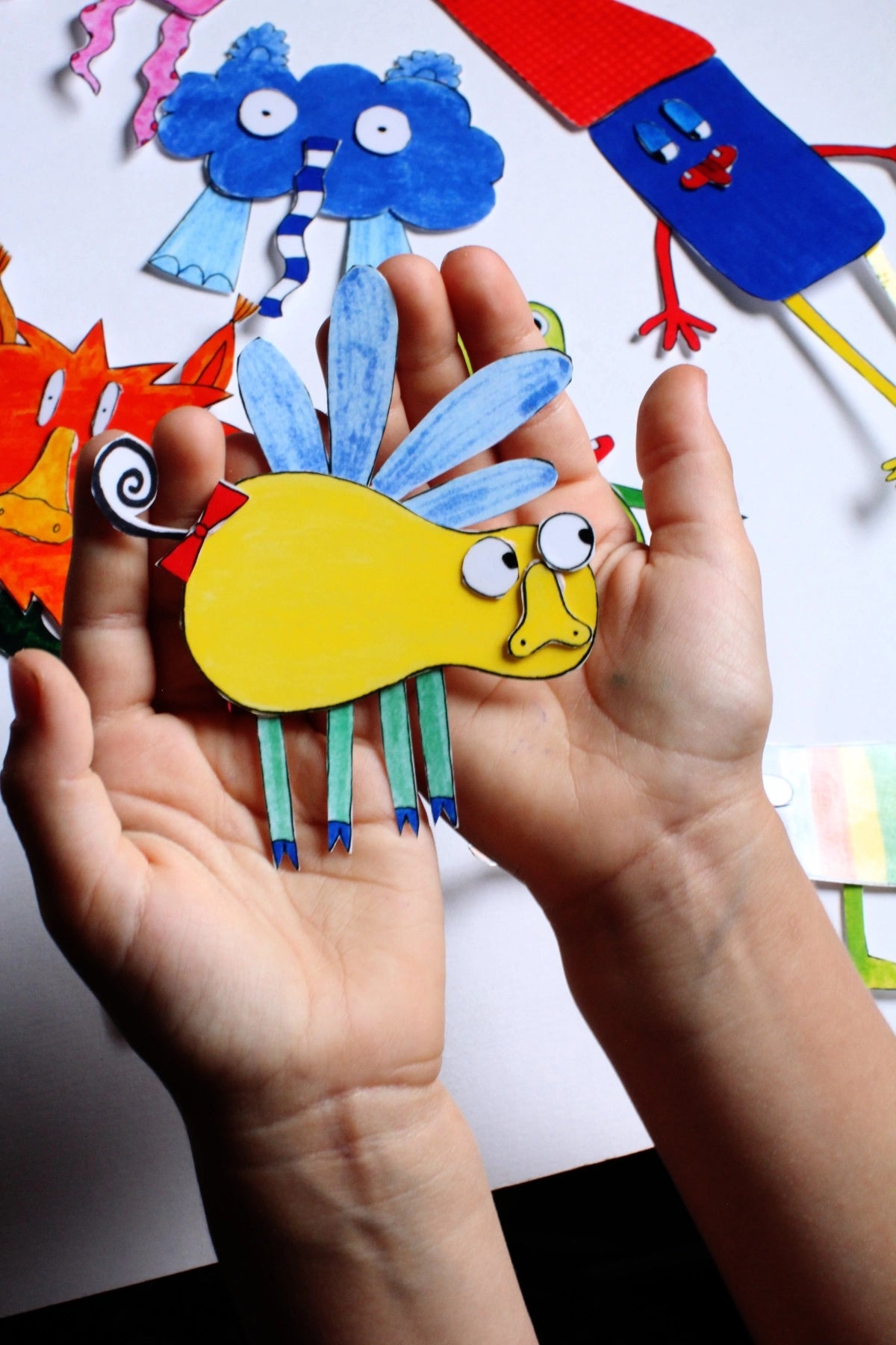 Бумажный игровой набор Чудики