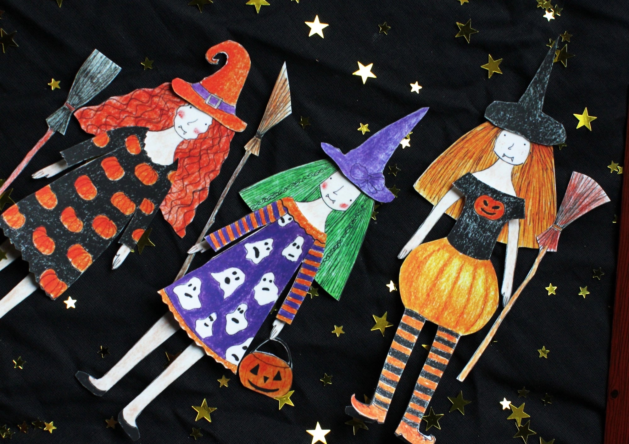 Witch's Paper Wardrobe