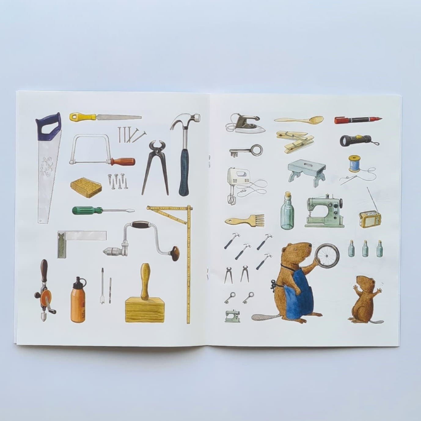 Играем с Кастором. Игры, лабиринты и задания с наклейками