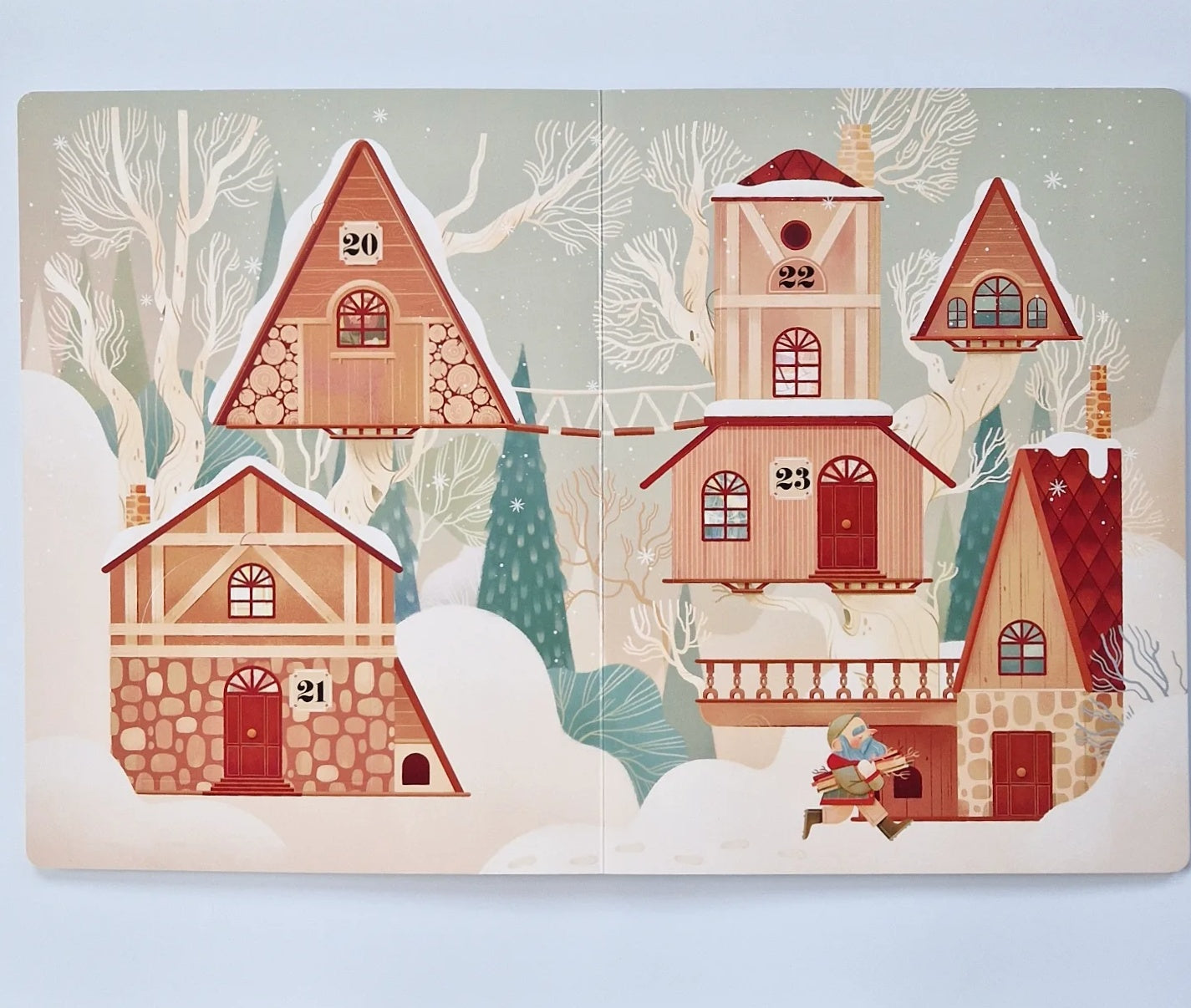 С Новым годом! Большая книга-адвент с окошками